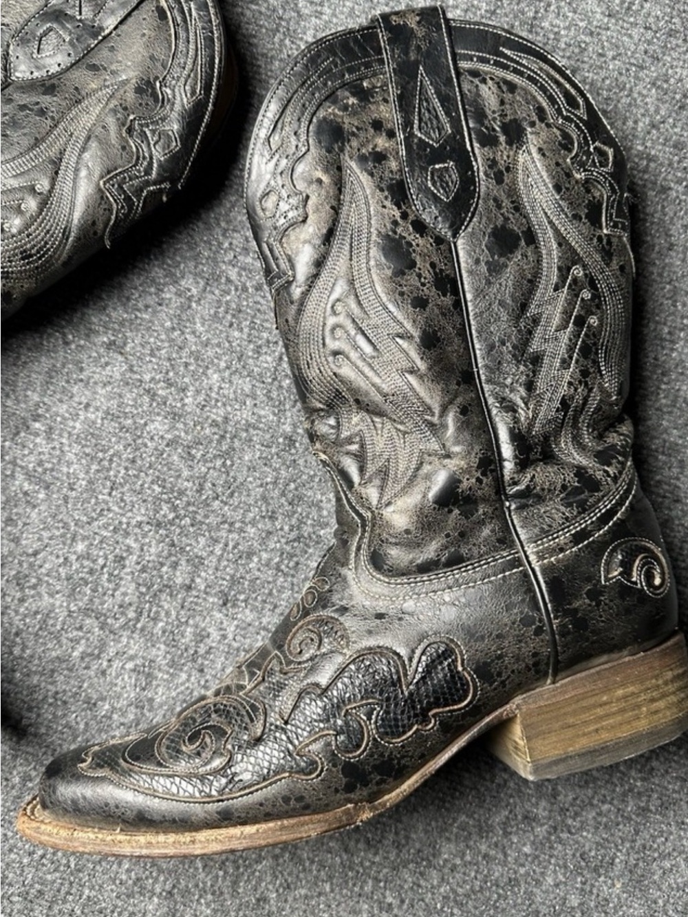 Corral Women’s Snip Toe Black Embroidered Snake Skin Inlay Western Cowboy Boots - Picture 5 of 15